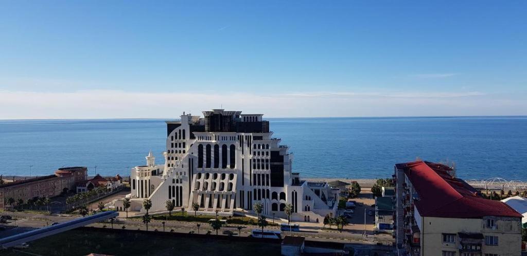 Sea Apartments Batumi Exterior photo